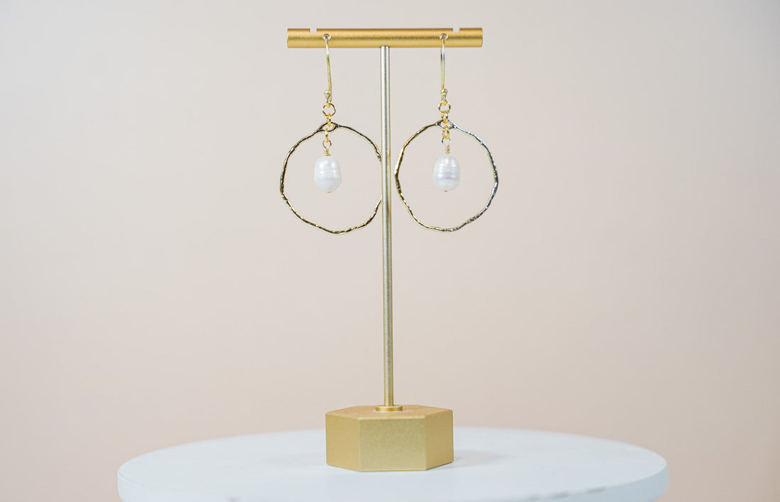 Shewanti Pearl Earrings